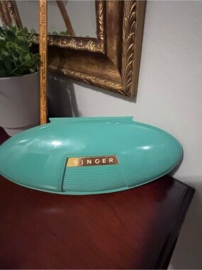 Vintage 1960 Singer Sewing Machine Buttonholer- Turquoise